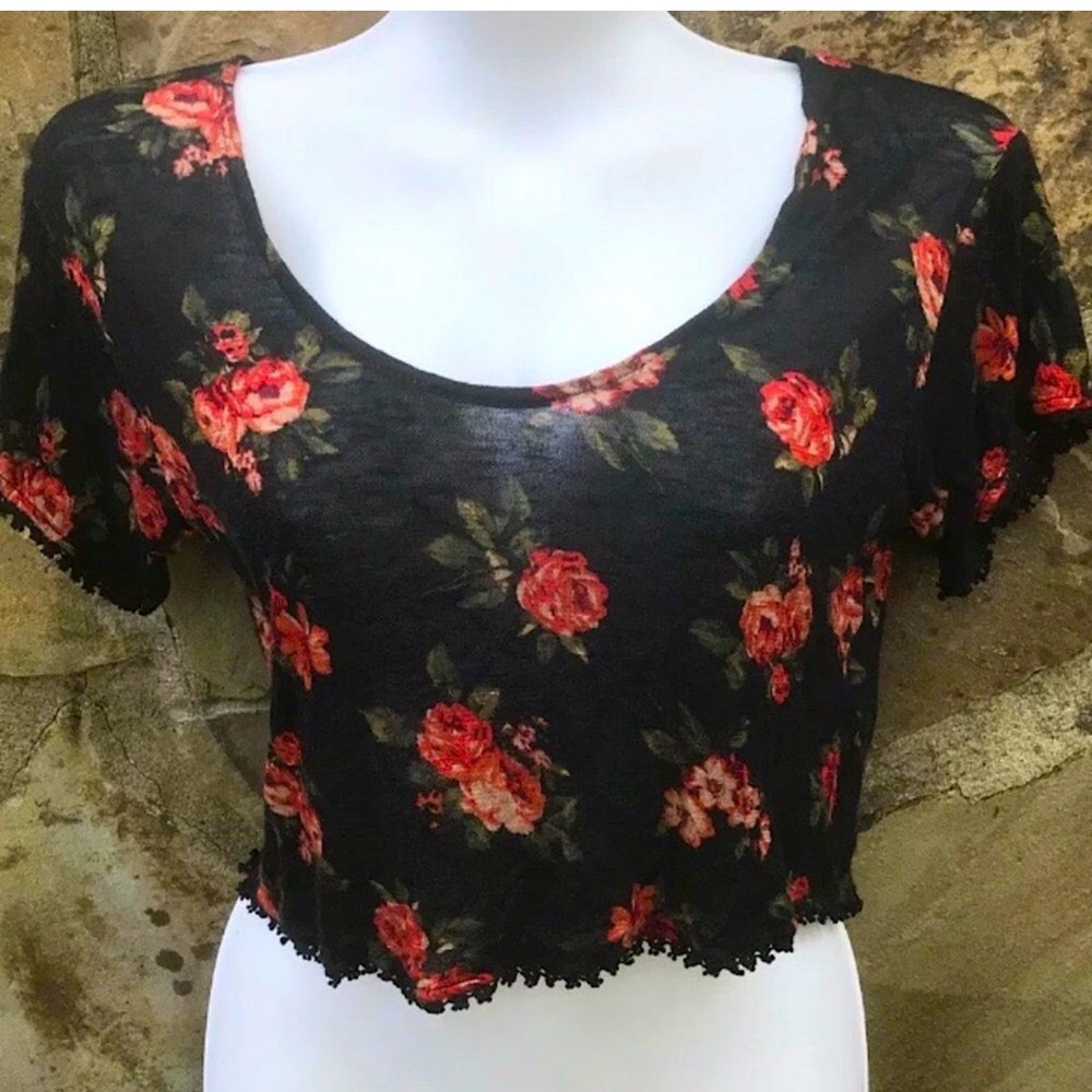 La hearts floral top